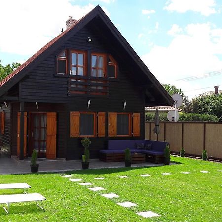 Vila Velence Korzo Pihenohaz Kapolnasnyek Exteriér fotografie
